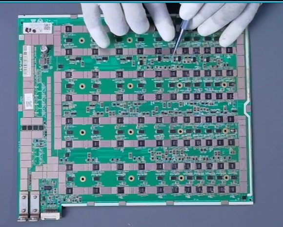 Fuente Booster y dominios asociados en hashboard Antminer S19