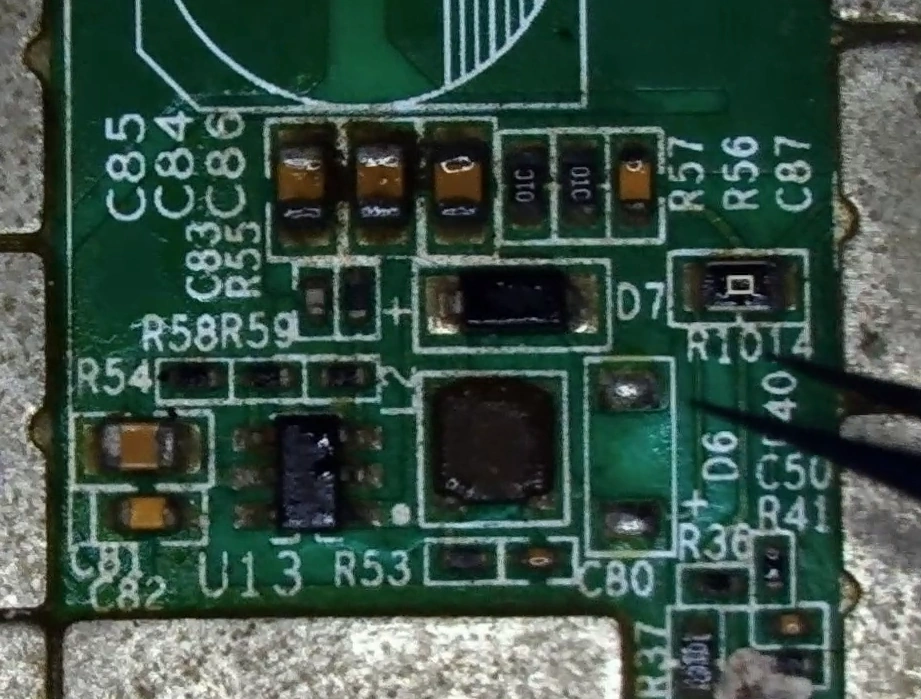 Circuito de alimentación de MOSFET con inductor y diodo en Antminer S19