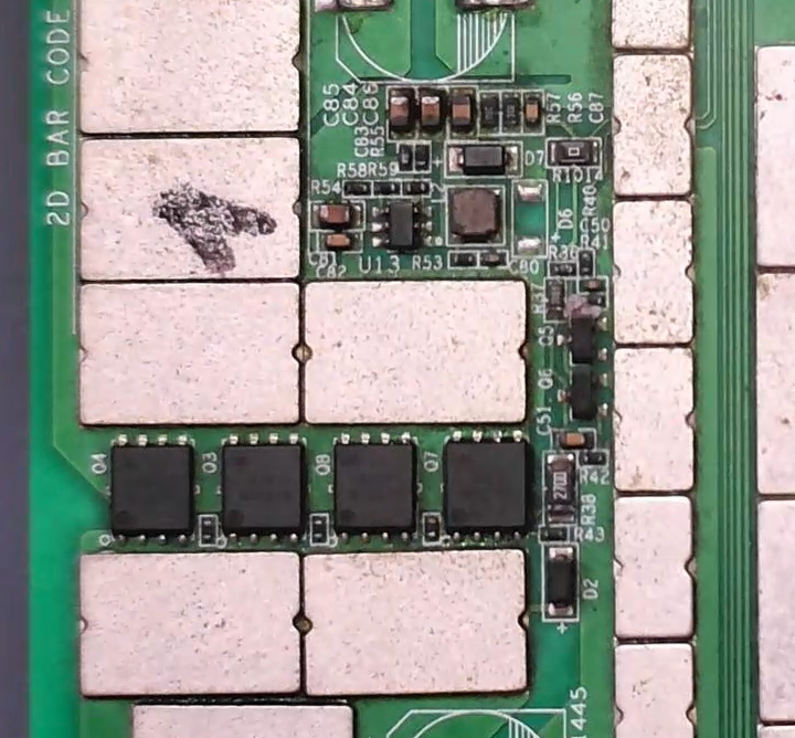 MOSFET y circuito de activación en hashboard Antminer S19 reparación ASIC