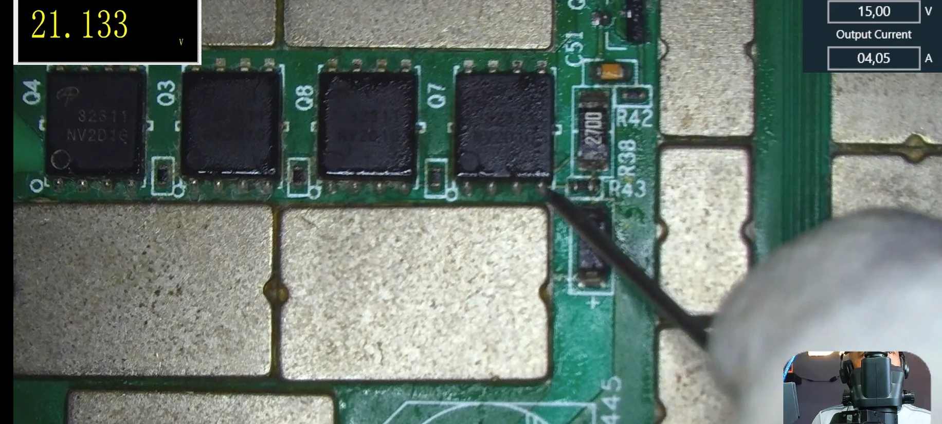 Medición de aproximadamente 21 V en pin 4 para activación de MOSFET