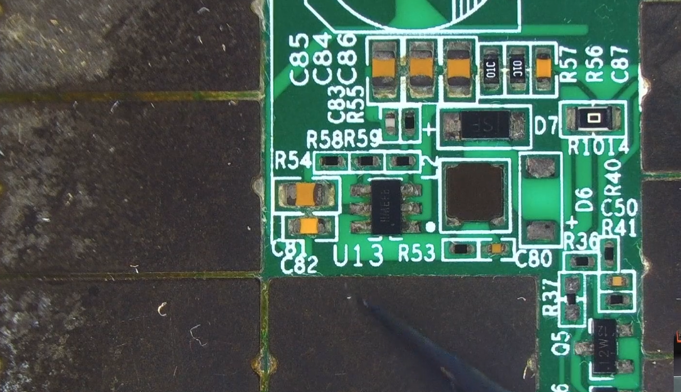 Lámina de entrada de 15 V en hashboard Antminer S19